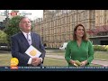 Stop Brexit Man Interrompt Good Morning Britain Avec Une Interprétation De Bye Bye Boris mp3