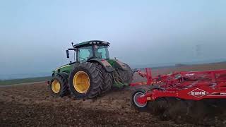 Príprava pôdy 2024| PVOD Kočín|John Deere 8345R + Kuhn Polander 7500