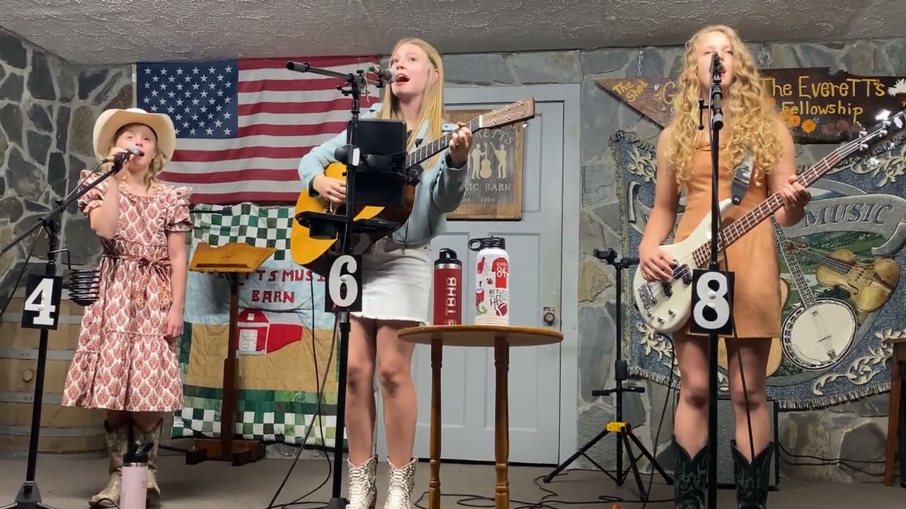 Cover The Bennett Hall Band with Fleetwood Mac's "Landslide," Live at Everett's Music Barn