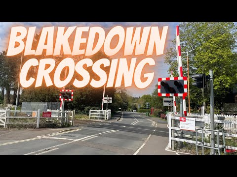 Blakedown Station Level Crossing (26/04/22)