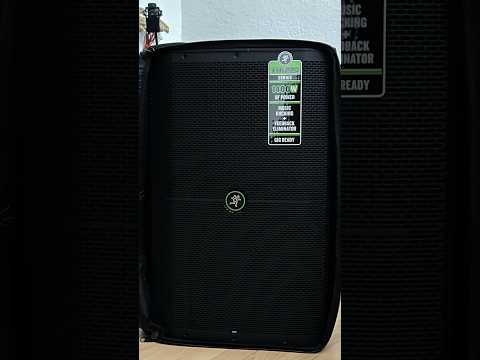 Unboxing - Mackie