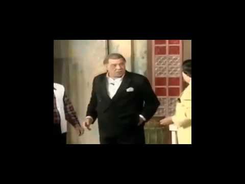 روقان وحيد سيف في مسرحية شارع محمد علي