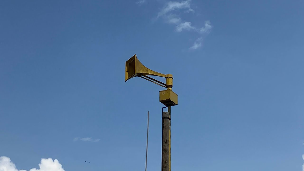 Moore Oklahoma Federal Signal Thunderbolt 1,000T 3 min alert