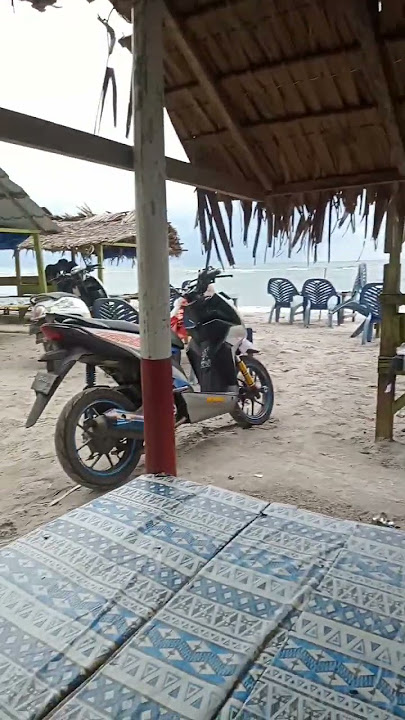 dua sejoli terciduk berbuat mesum di pantai