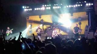 Video thumbnail of "Falling in Reverse - Loser - NEW SONG 2017 - Live"