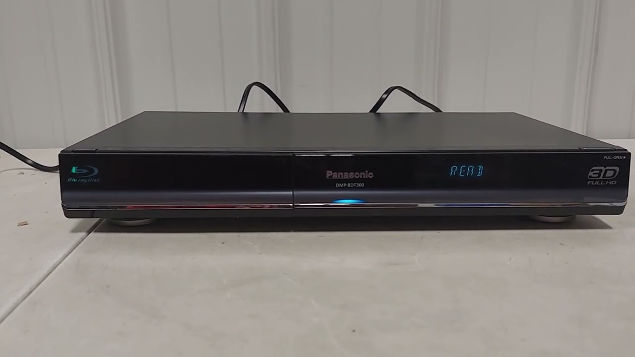 Panasonic DMP-BDT300 - YouTube