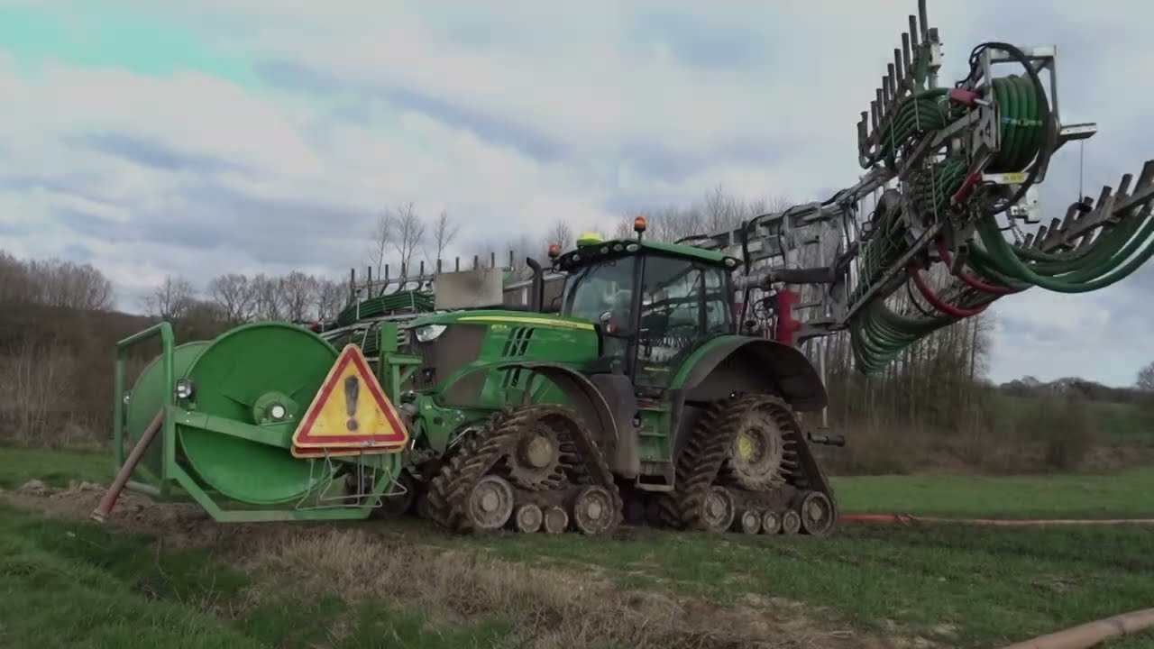 Suivez l'ETA Flageul à l'épandage sans tonne avec ce JD 6175R à chenilles !!!