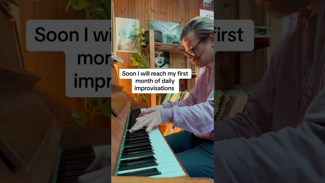 Moments 26 - my daily improvisations recorded after 20 minutes. 