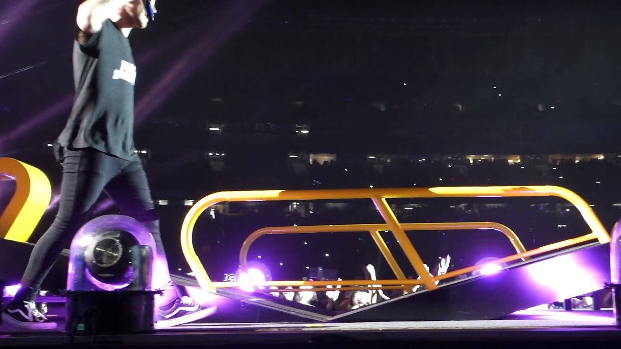 Kiss You/Stockholm Syndrome/Spaces - 7/9 OTRA One Direction San Diego