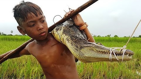Primitive Technology: Simple DIY Crocodile Trap Using Real hand That Work 100%
