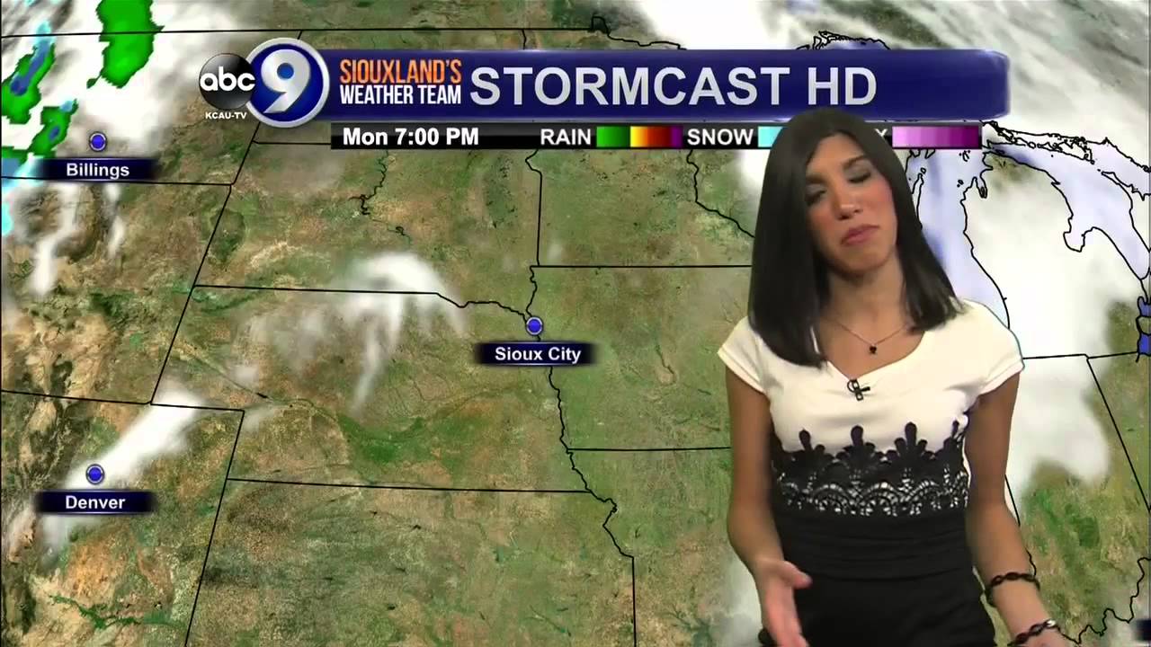 Elisa Raffa - KCAU-TV ABC9 Weather, Saturday 10 PM 12/6/15 - YouTube