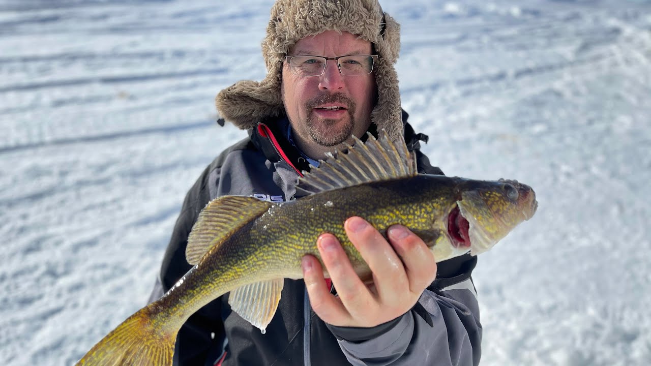 Deschambault Lake Fishing Trip 2021 Ice Fishin YouTube