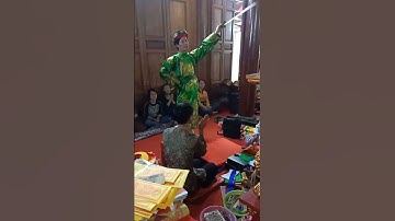 Giá Quan Đệ Nhị múa kiếm hầu cửa Quốc Mẫu Tây Thiên