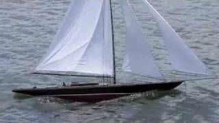 RC Gaff Rig Model Yacht (2)