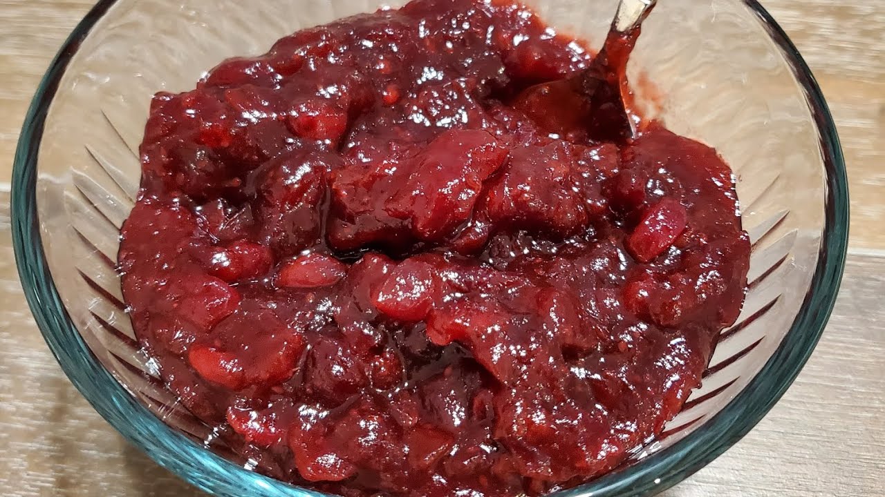 Homemade Cranberry Sauce Recipe - Jessica Gavin