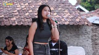 CATATAN DUSTA - COVER RENATA