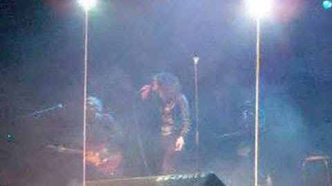ADRIENNE PAULY - VAS Y, VIENS ! Live Massy