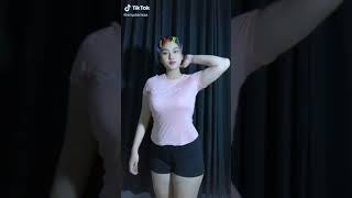 Goyang Tiktok hot hits tembem ||tiktok Tante Semok