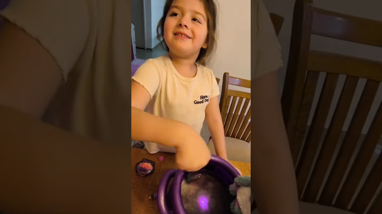 Amanda criando slime 