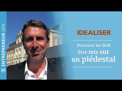 Vidéo: A été mis sur un piédestal ?