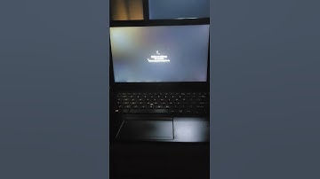 Downloading Windows 11 insider preview update on a Toshiba laptop tablet demo part 16