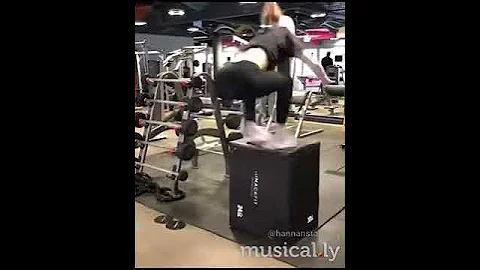 Hannah Stocking work out fail | Marilyn gomez