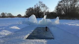 Моржевание.Закаливание .Hardening of the Walrus. Winterswimming.