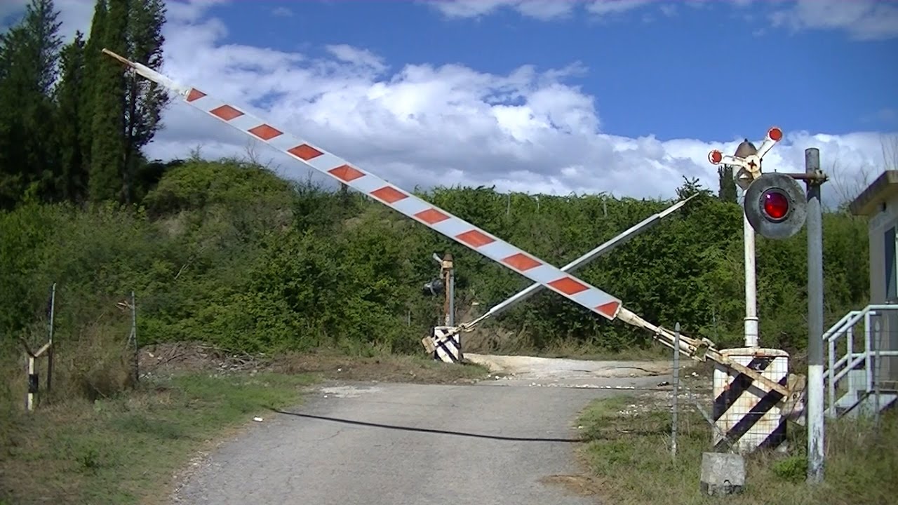 Spoorwegovergang Rapolano Terme (I) // Railroad crossing // Passaggio a livello