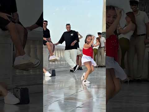 Azərbaycanlı Qız Hindliləri Şoka Saldı 😱