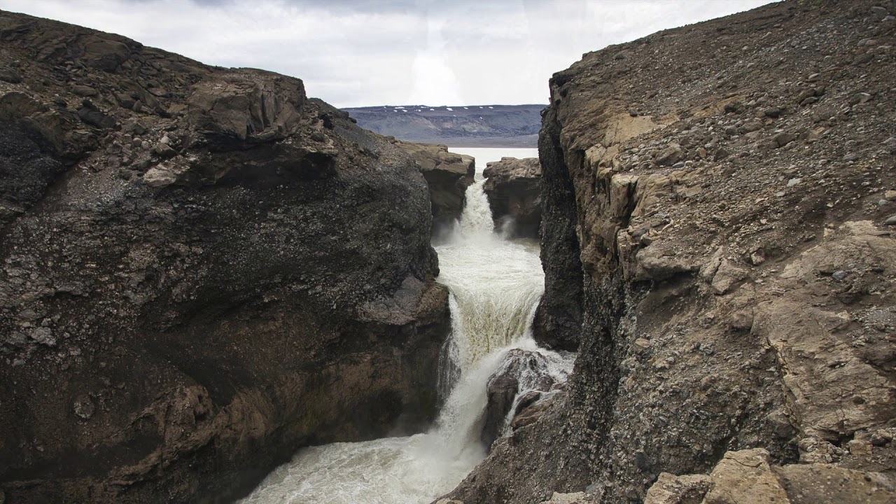 F335 Nyifoss — Hagavatnsvegur — video poster