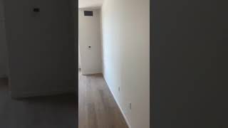 2D ~ 1,052 SQ. FT.