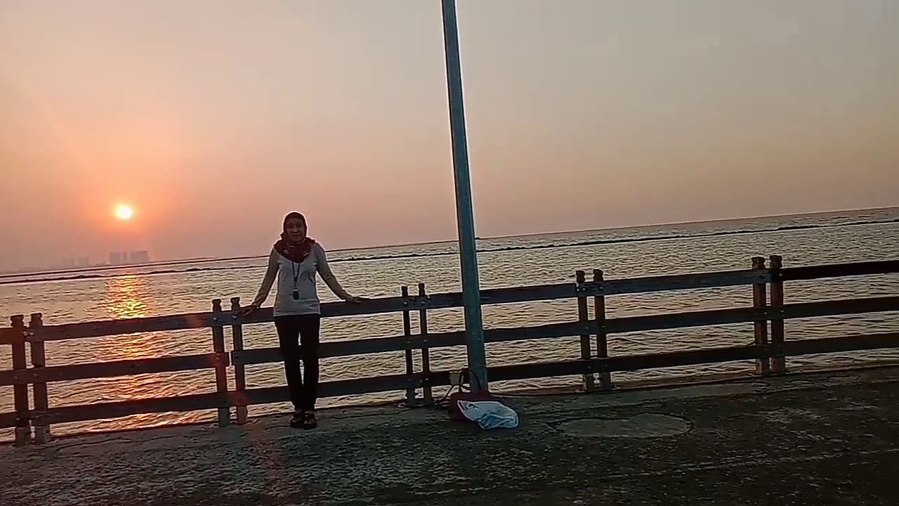 Indahnya sunset di Ancol - YouTube