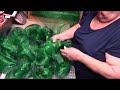 Christmas Wreath Poof Tutorial