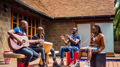 Radio & Weasel discover Togo