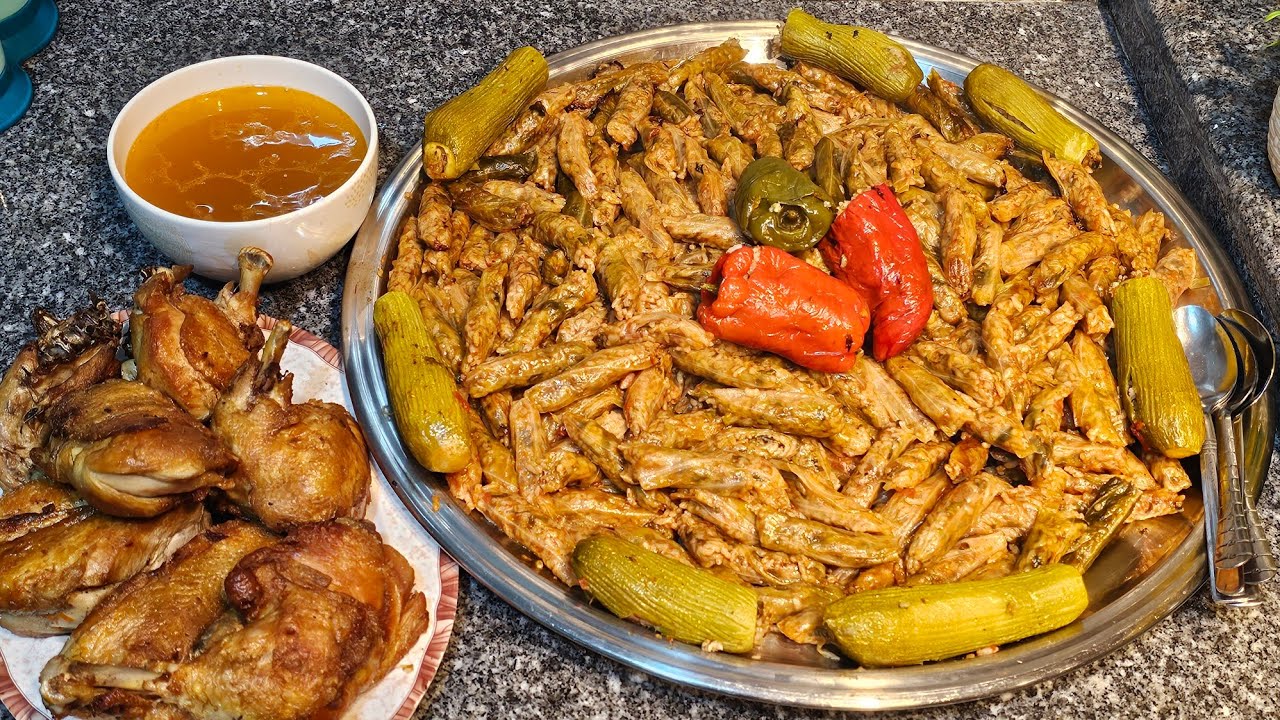 عملت احلى محشي باحلى خلطه ممكن تجربيها الكل هيسالك عنها من كتر حلاوتها💗💗