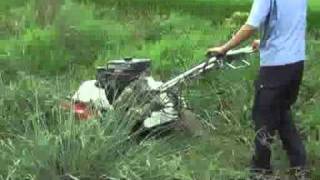 強力9.5Hpエンジン搭載の芝・雑草刈機 オーレック モアー GR703 - YouTube