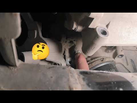 Демонтаж поддона с Honda CR-V 2012.