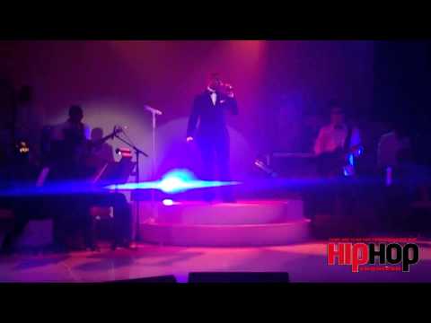 Exclusive: Kenny "Babyface" Edmonds Give Surprise Performance (Hiphopenquirer....