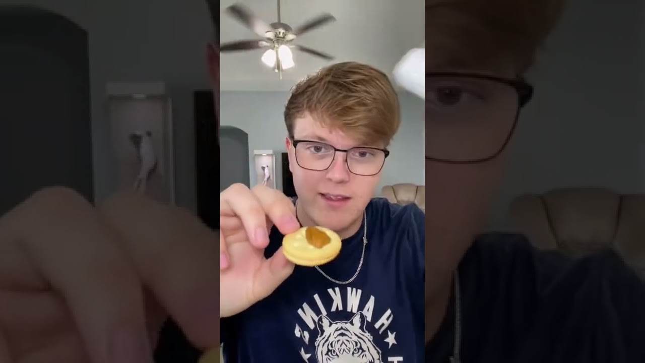 this sauce turns ANYTHING to Pizza!!!!