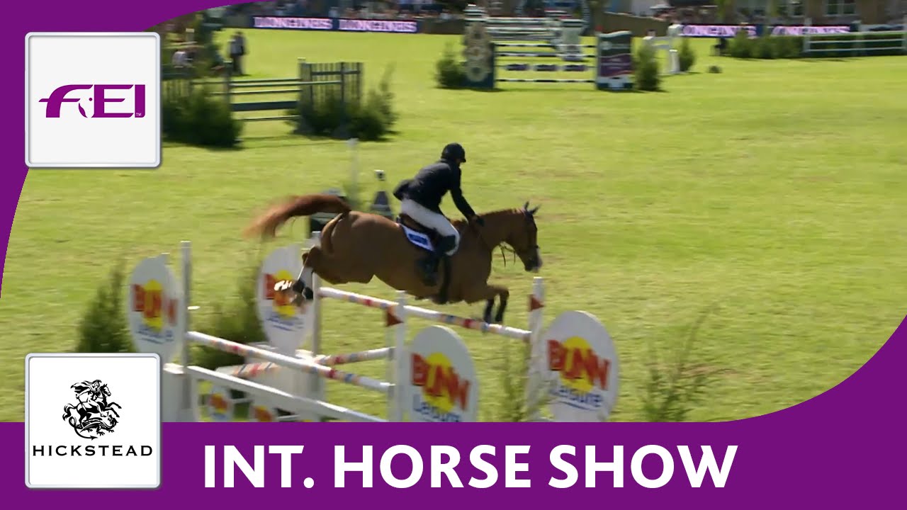 horse jumping live