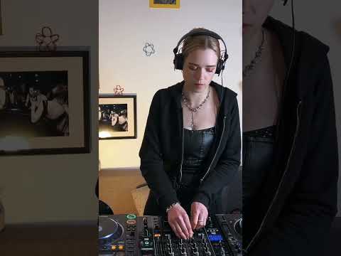 Peak Time Techno Bedroom Session | Hardgroove & Hypnotic Blend 2026The