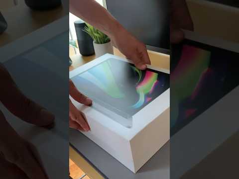 Unboxing MacBook Pro M2 13" Space Gray (2022) #apple #macbook #unboxing