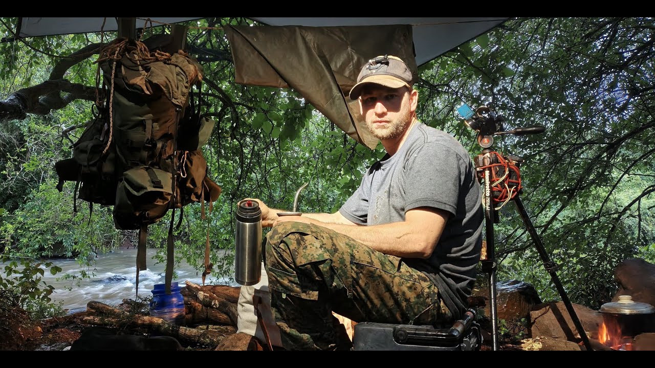 ACAMPANDO, PESCANDO, COCINANDO RÚSTICO con PITANGAS, y VERDURAS RECOLECTADAS