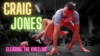 Craig Jones Clearing the kneeline. Leglock defense