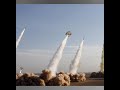 لبيك يا نصرالله إذا دمرتو كل شيء ما رح نترك أرضنا لبيك يا نصرالله