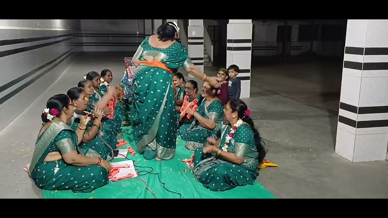 હોળી નું મસ્ત ભજન છે