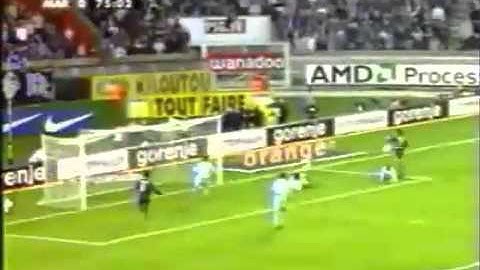 Ronaldinho tricks and skills