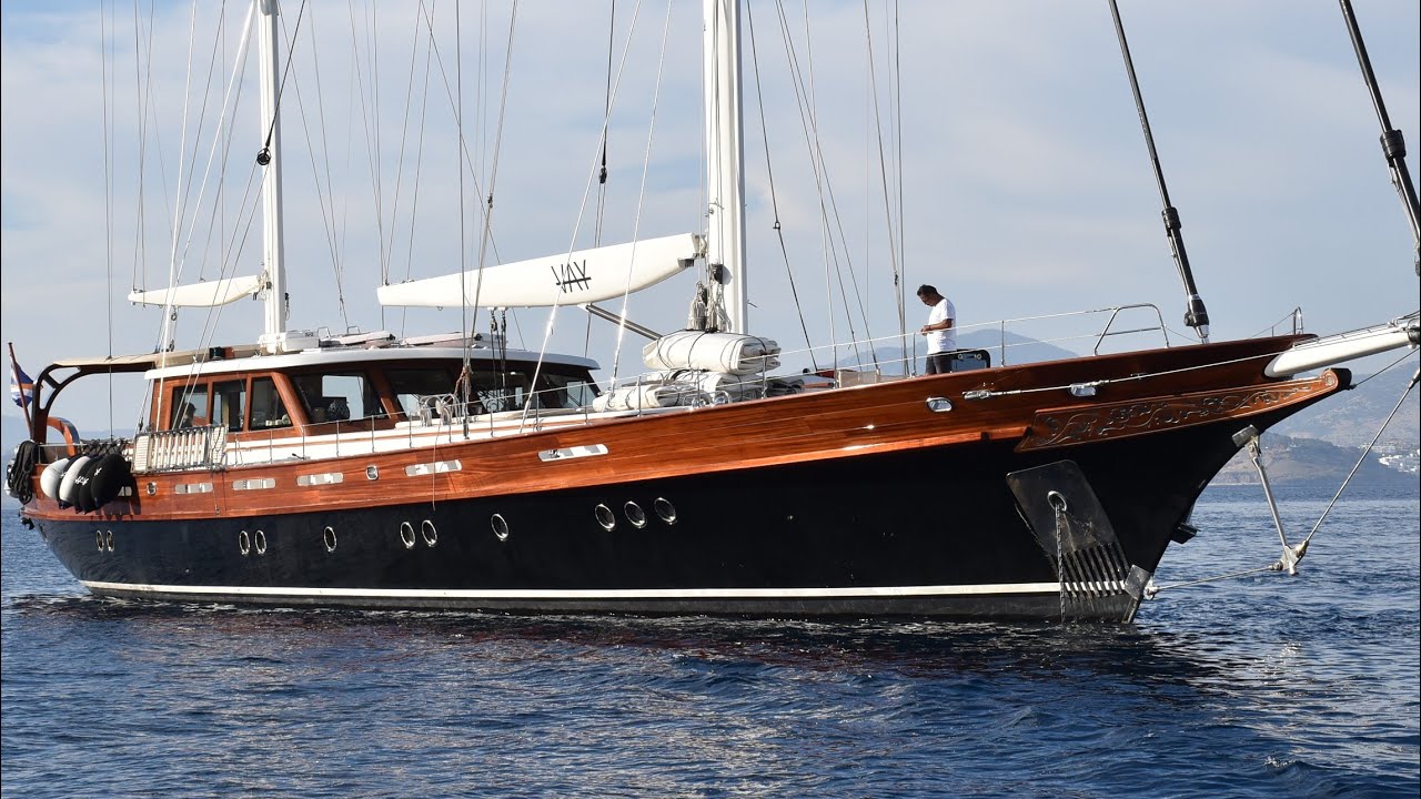 gentleman's sailing yacht for sale