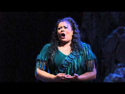 Aida: "O patria mia" -- Violetta Urmana (Met Opera)