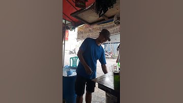 KESIBUKAN PELAYAN WARKOP DI SIANG HARI@warungkopi